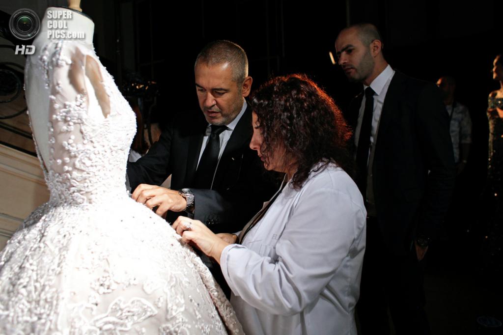 �������. �����. 9 ����. ����� ������� ����� ��������� �� Elie Saab. (AP Photo/Thibault Camus)