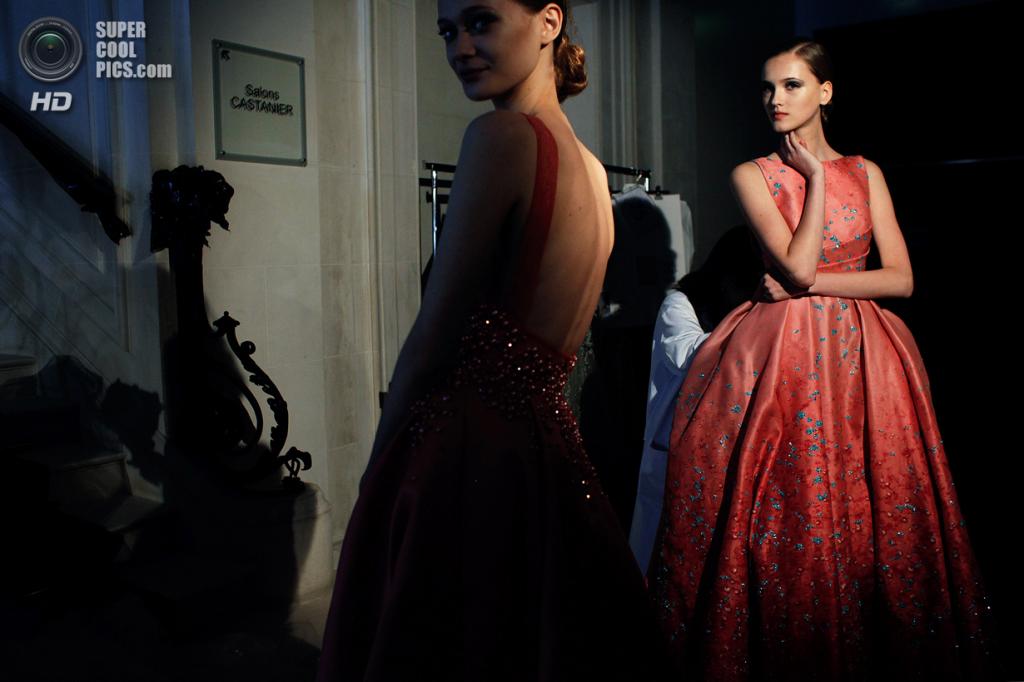�������. �����. 9 ����. ����� ������� ����� ��������� �� Elie Saab. (AP Photo/Thibault Camus)
