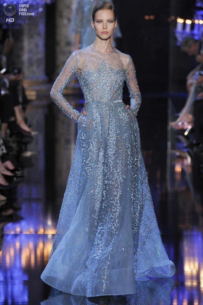 �������. �����. 9 ����. �� ����� ������ ����� ��������� �� Elie Saab. (AP Photo/Thibault Camus)