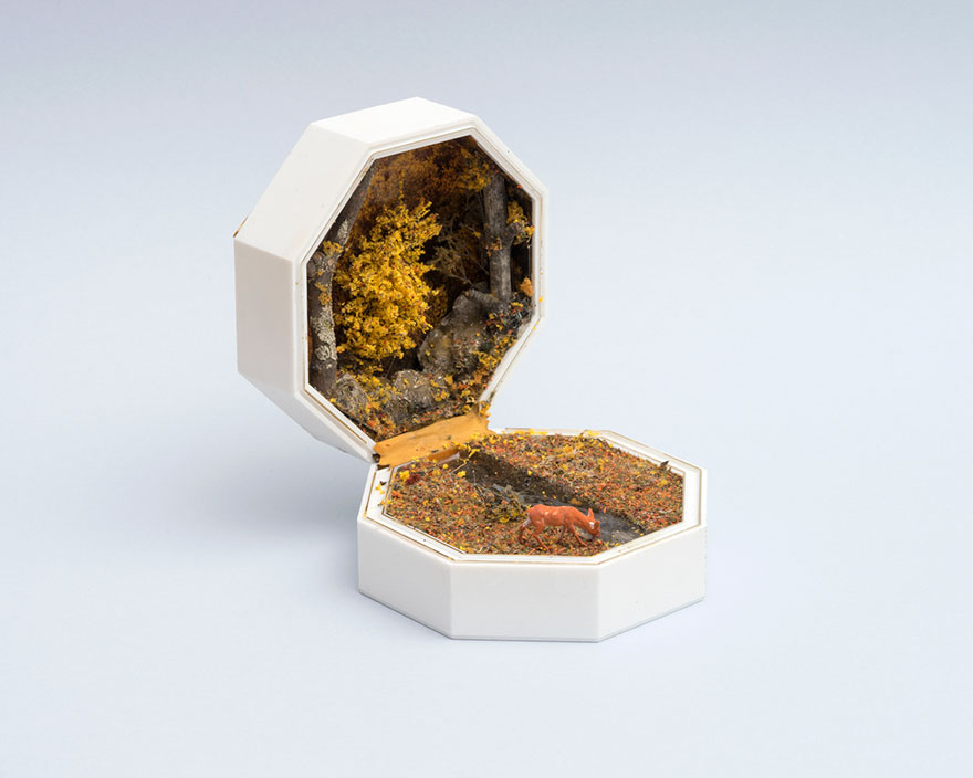 vintage-ring-box-miniature-diorama-talwst-v1